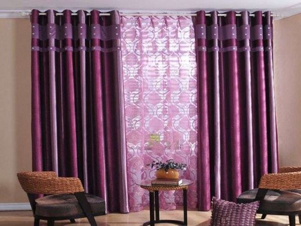 фиолетовые шторы и тюль в гостиной
