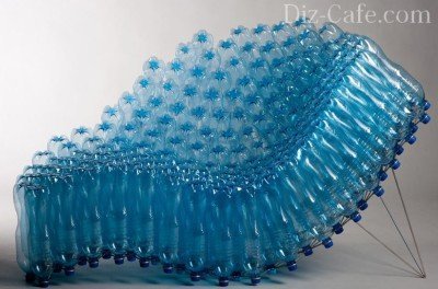Кресло из пластиковых бутылок Кресло из пластиковых бутылок