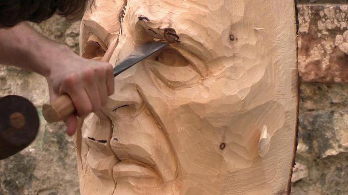 инструмент которым скульптор обрабатывает поверхность скульптуры 