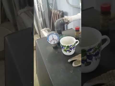 Котел Диво-30 на день хватает 3-4 полена