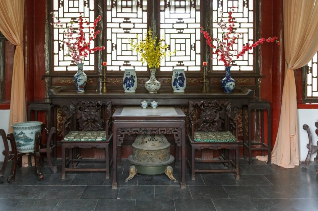 Стол с цветами, традиционный китайский интерьер, китайская мебель