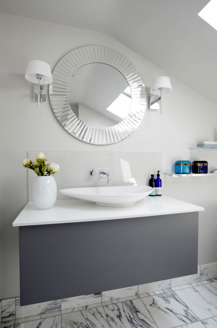 Оригинальный дизайн зеркала в интерьере ванной комнаты - Фото 22
