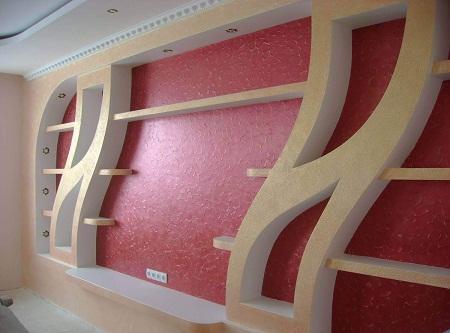 Благодаря стенам из гипсокартона можно существенно улучшить эстетические качества зала 