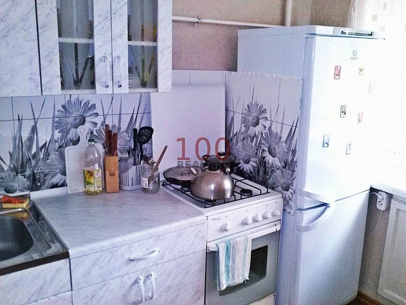 Можно ли ставить холодильник рядом с газовой плитой на кухне?