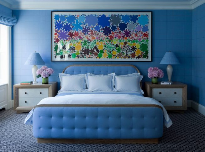 Спальня голубого цвета