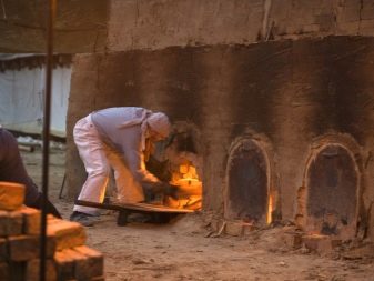 Кирпичный забор в ландшафтном дизайне