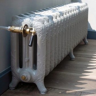 Ретро-радиаторы: материалы исполнения и преимущества батарей отопления «под старину»