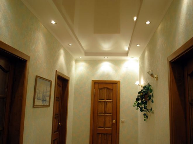 Подвесной потолок в коридоре