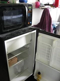 микроволновку на холодильник можно ли ставить печь 