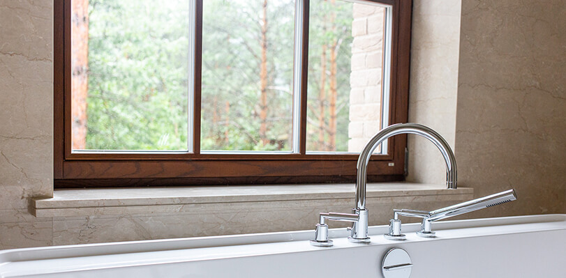 деревянные окна для ванной комнаты фото дизайн